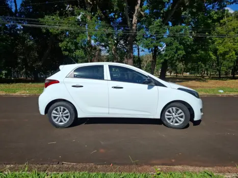 HYUNDAI HB 20 Hatch 1.0 12V 4P FLEX UNIQUE, Foto 4