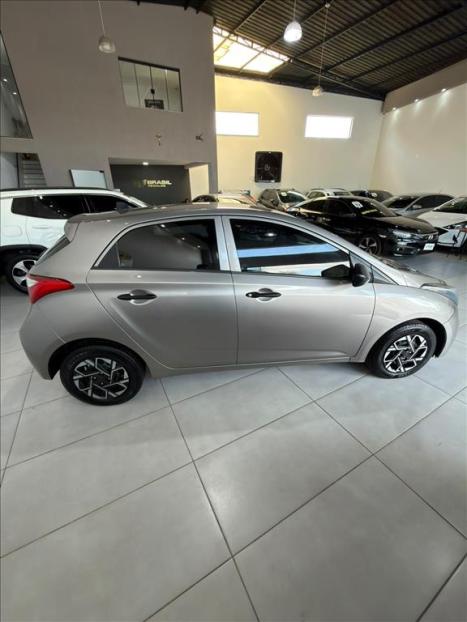 HYUNDAI HB 20 Hatch 1.0 12V 4P FLEX COMFORT, Foto 9