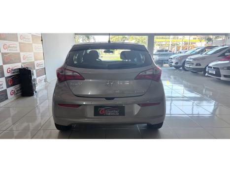 HYUNDAI HB 20 Hatch 1.6 16V 4P FLEX COMFORT STYLE AUTOM�TICO, Foto 4