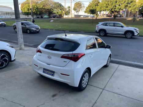 HYUNDAI HB 20 Hatch , Foto 6