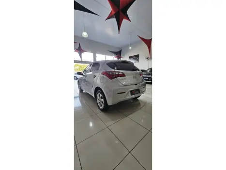 HYUNDAI HB 20 Hatch 1.6 16V 4P FLEX COMFORT, Foto 4
