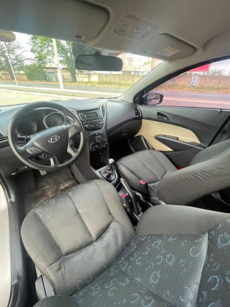 HYUNDAI HB 20 Hatch 1.0 12V 4P FLEX UNIQUE, Foto 8