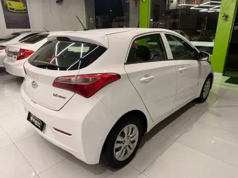 HYUNDAI HB 20 Hatch 1.6 16V 4P FLEX COMFORT PLUS, Foto 4