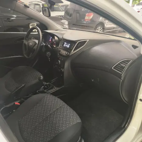 HYUNDAI HB 20 Hatch 1.0 12V 4P FLEX COMFORT PLUS, Foto 4