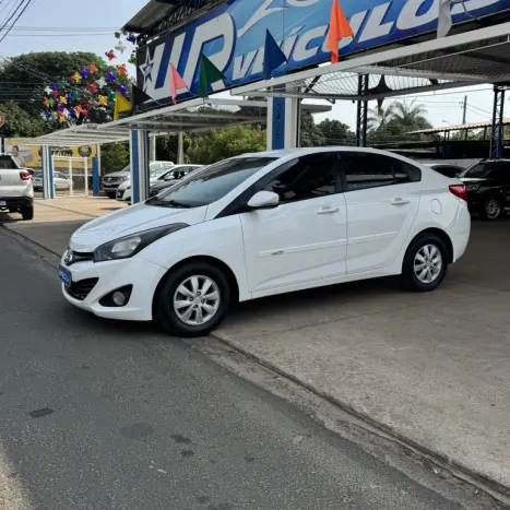 HYUNDAI HB 20 Sedan 1.6 16V 4P FLEX COMFORT STYLE, Foto 9