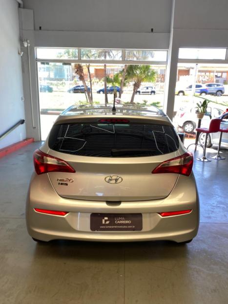 HYUNDAI HB 20 Sedan 1.0 12V 4P FLEX COMFORT PLUS, Foto 4