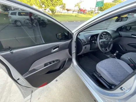 HYUNDAI HB 20 Sedan 1.6 16V 4P FLEX COMFORT PLUS, Foto 9