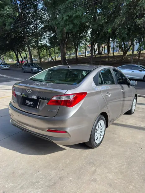 HYUNDAI HB 20 Sedan 1.6 16V 4P FLEX COMFORT AUTOM�TICO, Foto 6