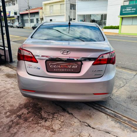 HYUNDAI HB 20 Sedan 1.6 16V 4P FLEX COMFORT PLUS AUTOM�TICO, Foto 4