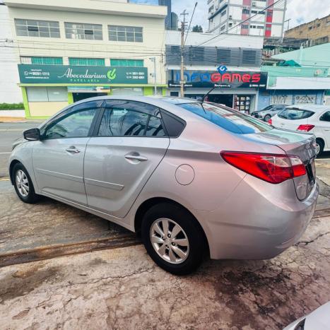 HYUNDAI HB 20 Sedan 1.6 16V 4P FLEX COMFORT PLUS AUTOM�TICO, Foto 6