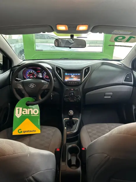 HYUNDAI HB 20 Sedan 1.6 16V 4P FLEX COMFORT PLUS, Foto 14