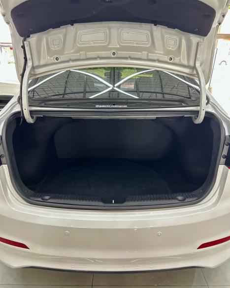 HYUNDAI HB 20 Sedan 1.6 16V 4P FLEX COMFORT PLUS AUTOM�TICO, Foto 6