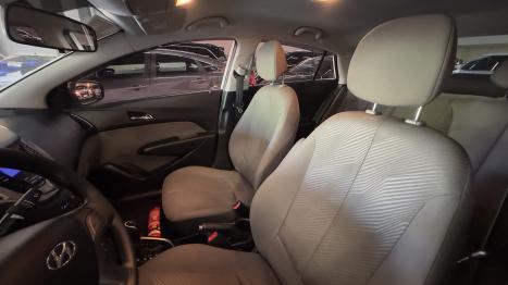 HYUNDAI HB 20 Sedan 1.6 16V 4P FLEX PREMIUM AUTOM�TICO, Foto 3