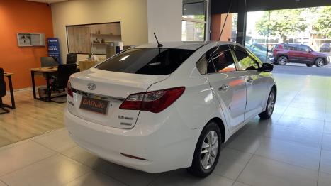 HYUNDAI HB 20 Sedan 1.6 16V 4P FLEX PREMIUM AUTOM�TICO, Foto 10