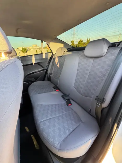 HYUNDAI HB 20 Sedan 1.6 16V 4P FLEX COMFORT PLUS AUTOM�TICO, Foto 9