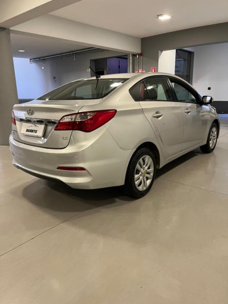 HYUNDAI HB 20 Sedan 1.6 16V 4P FLEX COMFORT PLUS, Foto 4