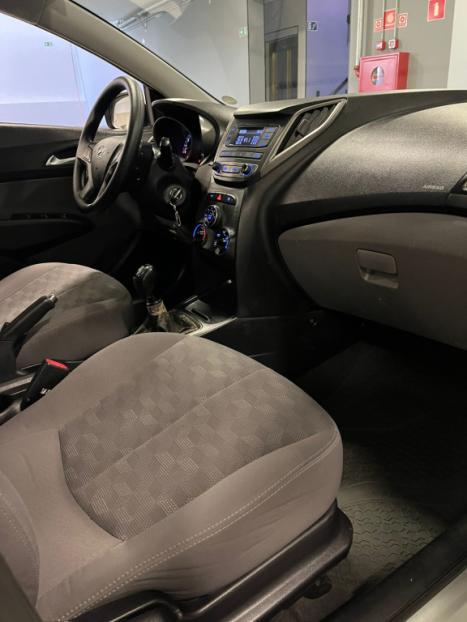 HYUNDAI HB 20 Sedan 1.6 16V 4P FLEX COMFORT PLUS, Foto 17