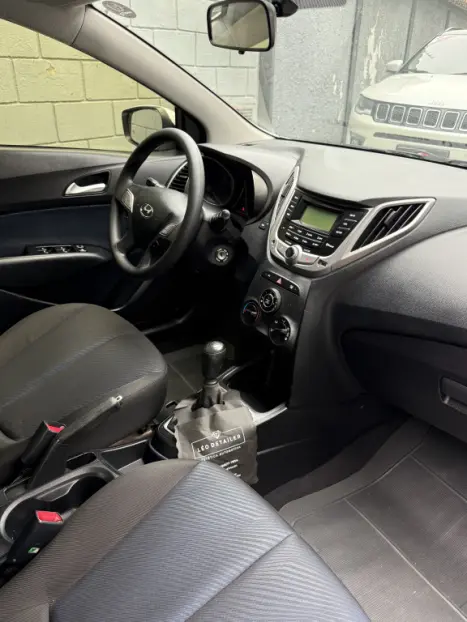 HYUNDAI HB 20 Sedan 1.6 16V 4P FLEX COMFORT STYLE, Foto 2