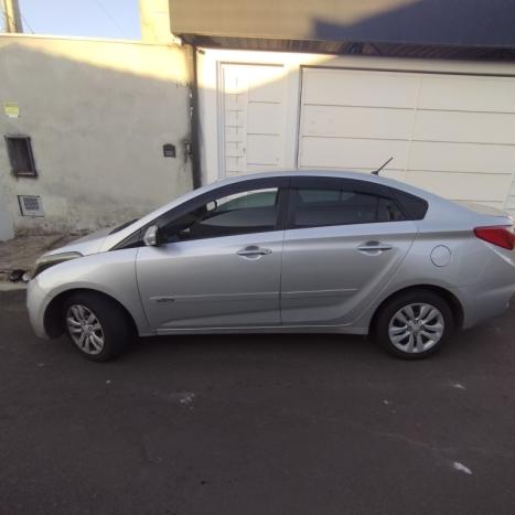 HYUNDAI HB 20 Sedan 1.0 12V 4P FLEX COMFORT PLUS, Foto 1