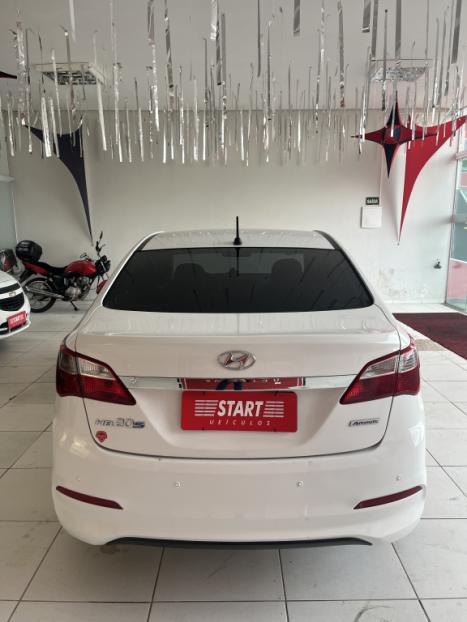 HYUNDAI HB 20 Sedan 1.6 16V 4P FLEX COMFORT PLUS AUTOM�TICO, Foto 8