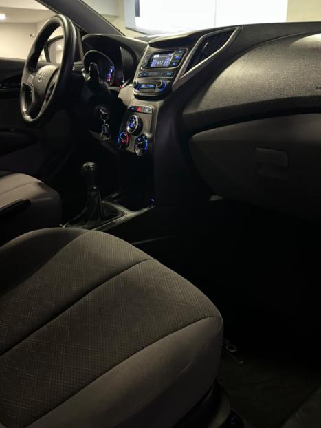 HYUNDAI HB 20 Sedan 1.0 12V 4P FLEX UNIQUE, Foto 17