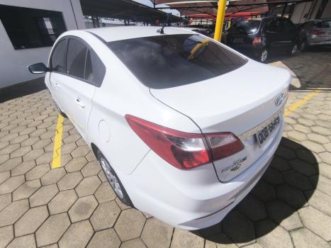 HYUNDAI HB 20 Sedan 1.6 16V 4P FLEX COMFORT PLUS AUTOM�TICO, Foto 4