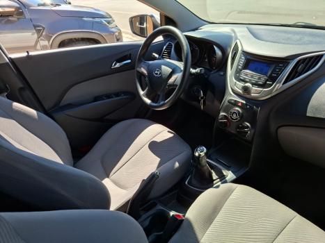 HYUNDAI HB 20 Sedan 1.6 16V 4P FLEX COMFORT PLUS, Foto 4