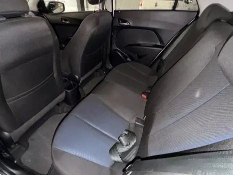HYUNDAI HB 20 Sedan 1.6 16V 4P FLEX COMFORT COPA DO MUNDO, Foto 14
