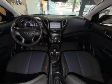 HYUNDAI HB 20 Sedan 1.6 16V 4P FLEX COMFORT COPA DO MUNDO, Foto 16
