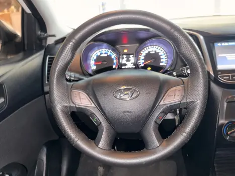 HYUNDAI HB 20 Sedan 1.6 16V 4P FLEX COMFORT COPA DO MUNDO, Foto 17