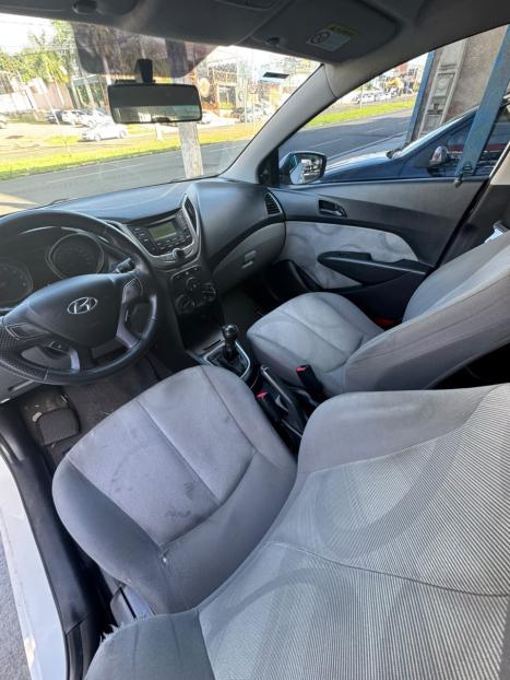 HYUNDAI HB 20 Sedan 1.0 12V 4P FLEX COMFORT PLUS, Foto 6