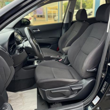HYUNDAI I30 2.0 16V 4P GLS, Foto 6