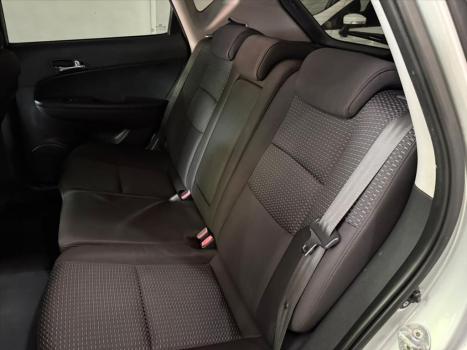 HYUNDAI I30 2.0 16V 4P GLS, Foto 9