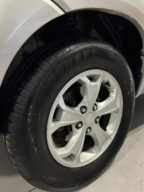 HYUNDAI Tucson 2.0 16V 4P GL, Foto 19