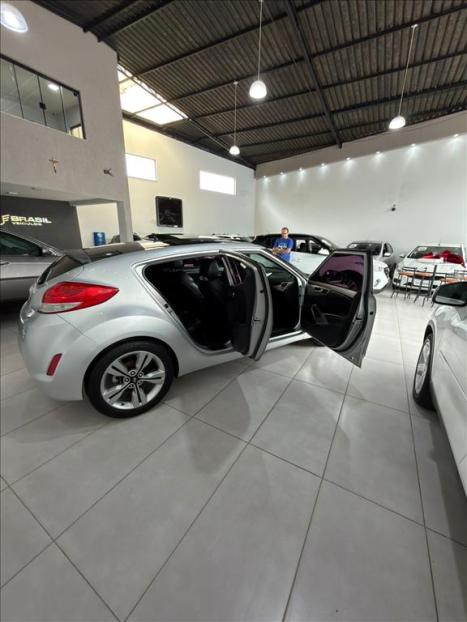 HYUNDAI Veloster 1.6 16V 3P AUTOM�TICO, Foto 11
