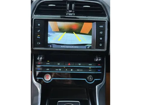 JAGUAR XE 2.0 16V 4P SI4 R-SPORT TURBO AUTOM�TICO, Foto 15