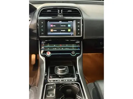 JAGUAR XE 2.0 16V 4P SI4 R-SPORT TURBO AUTOM�TICO, Foto 13