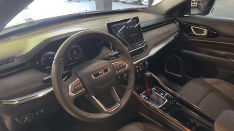 JEEP Commander 2.0 16V 4P TD380 OVERLAND 4X4 TURBO DIESEL AUTOM�TICO AT9, Foto 8