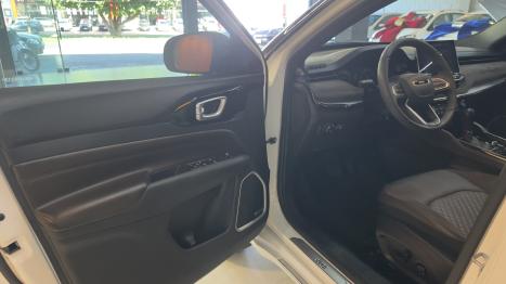 JEEP Commander 2.0 16V 4P TD380 OVERLAND 4X4 TURBO DIESEL AUTOM�TICO AT9, Foto 10