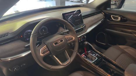 JEEP Commander 2.0 16V 4P TD380 OVERLAND 4X4 TURBO DIESEL AUTOM�TICO AT9, Foto 7