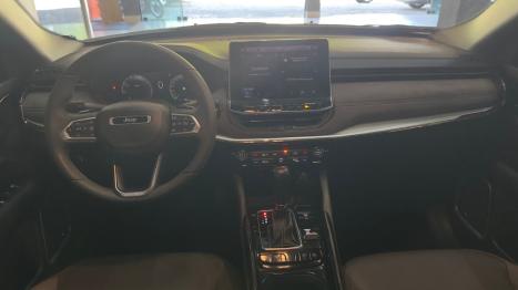 JEEP Commander 2.0 16V 4P TD380 OVERLAND 4X4 TURBO DIESEL AUTOM�TICO AT9, Foto 18