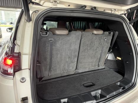JEEP Commander 2.0 16V 4P TD380 OVERLAND 4X4 TURBO DIESEL AUTOM�TICO AT9, Foto 14