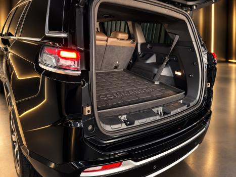 JEEP Commander 2.0 16V 4P TD380 OVERLAND 4X4 TURBO DIESEL AUTOMÁTICO AT9, Foto 8
