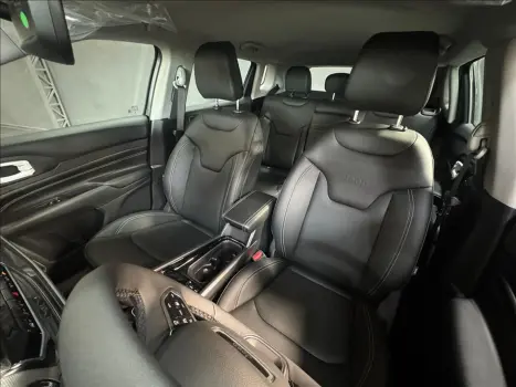 JEEP Compass 1.3 16V 4P FLEX LONGITUDE T270 TURBO AUTOMÁTICO, Foto 2 JEEP Compass 1.3 16V 4P FLEX LONGITUDE T270 TURBO AUTOMÁTICO, Foto 2