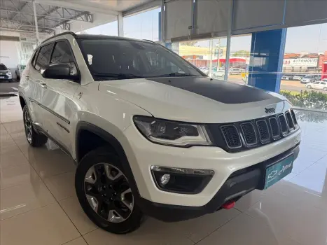 JEEP Compass 2.0 16V 4P TRAILHAWK TURBO DIESEL 4X4 AUTOMÁTICO, Foto 2 JEEP Compass 2.0 16V 4P TRAILHAWK TURBO DIESEL 4X4 AUTOMÁTICO, Foto 2