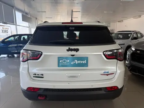 JEEP Compass 2.0 16V 4P TRAILHAWK TURBO DIESEL 4X4 AUTOMÁTICO, Foto 5 JEEP Compass 2.0 16V 4P TRAILHAWK TURBO DIESEL 4X4 AUTOMÁTICO, Foto 5