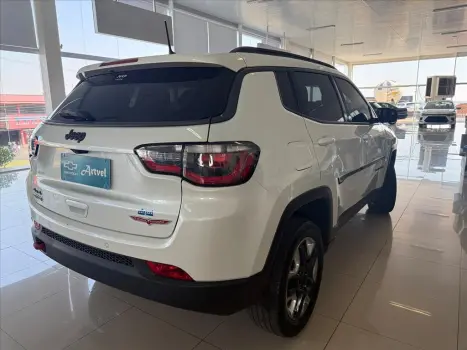 JEEP Compass 2.0 16V 4P TRAILHAWK TURBO DIESEL 4X4 AUTOMÁTICO, Foto 6 JEEP Compass 2.0 16V 4P TRAILHAWK TURBO DIESEL 4X4 AUTOMÁTICO, Foto 6