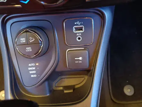 JEEP Compass 2.0 16V 4P LONGITUDE TURBO DIESEL 4X4 AUTOMTICO, Foto 14