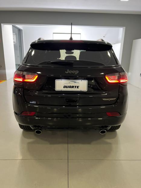 JEEP Compass 2.0 16V 4P HURRICANE 4 TURBO BLACKHAWK AUTOMÁTICO AT9, Foto 5 JEEP Compass 2.0 16V 4P HURRICANE 4 TURBO BLACKHAWK AUTOMÁTICO AT9, Foto 5
