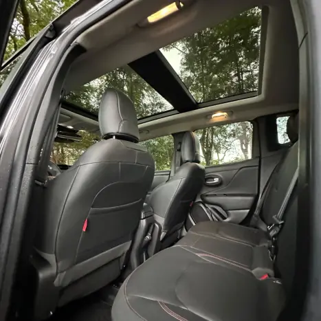 JEEP Renegade 1.3 16V 4P FLEX T270 TRAILHAWK 4X4 TURBO AUTOMÁTICO, Foto 9 JEEP Renegade 1.3 16V 4P FLEX T270 TRAILHAWK 4X4 TURBO AUTOMÁTICO, Foto 9